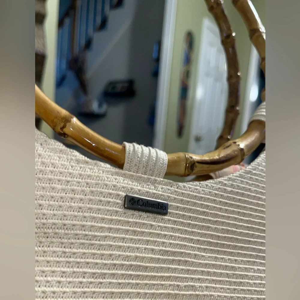 Columbia Cream Tote Bag with Textured Design - Picture 4 of 7